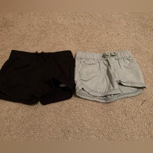 Like New (2) pairs of Children’s Place Shorts size 12-18mos.